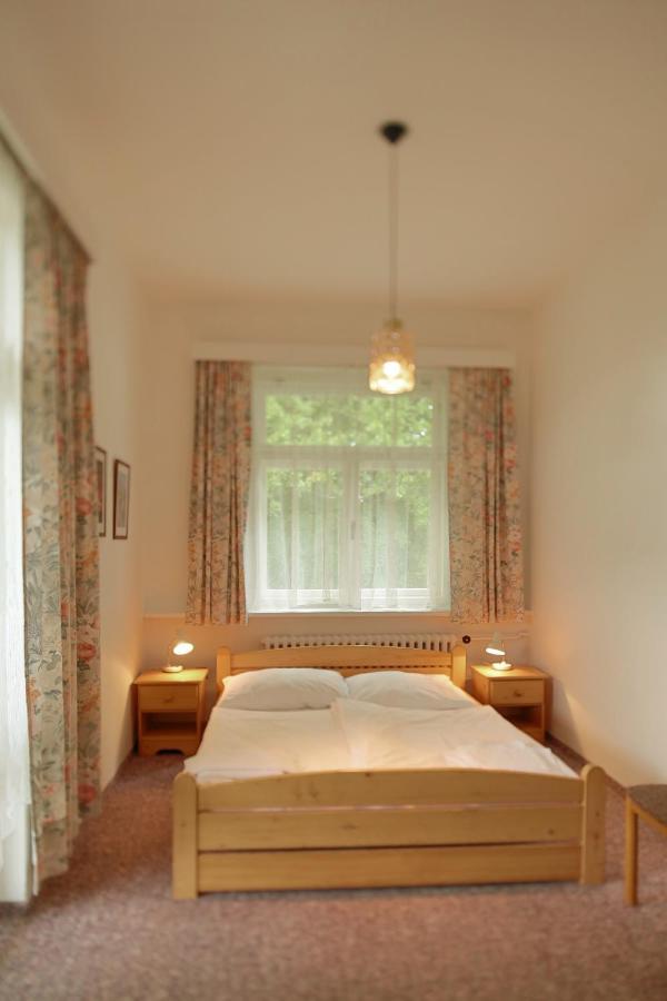 Sola Gratia Hotel Bystrice pod Hostynem Exterior photo