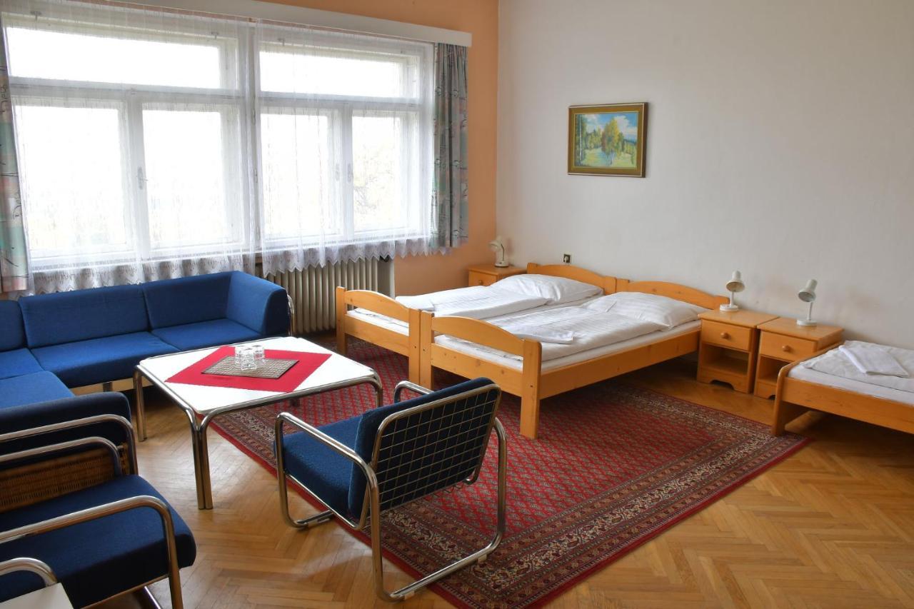 Sola Gratia Hotel Bystrice pod Hostynem Exterior photo